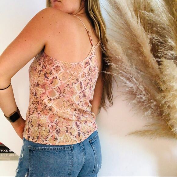 NEW ANTHROPOLOGIE ELOISE Pink Snakeskin Silk Tank Top Layering Cami Blouse XS - Picture 4 of 10
